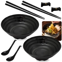 Kit Yakisoba com 2 Tigelas 21,5 Cm + 2 Colheres + 2 Pares de Hashi + 2 Descanso de Hashi Hashioki